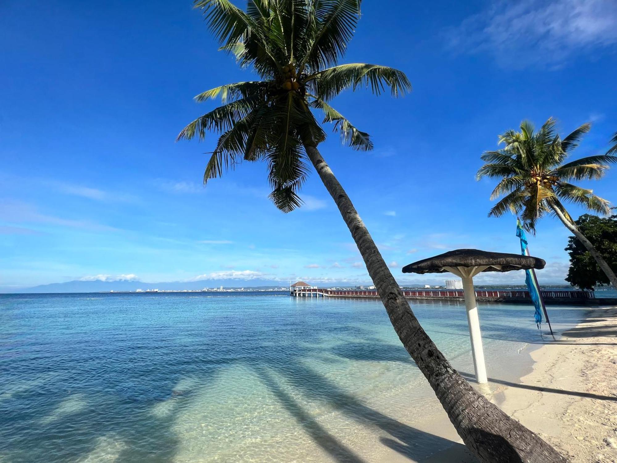 Crusoe Cabins Costa Azalea Samal Exterior photo