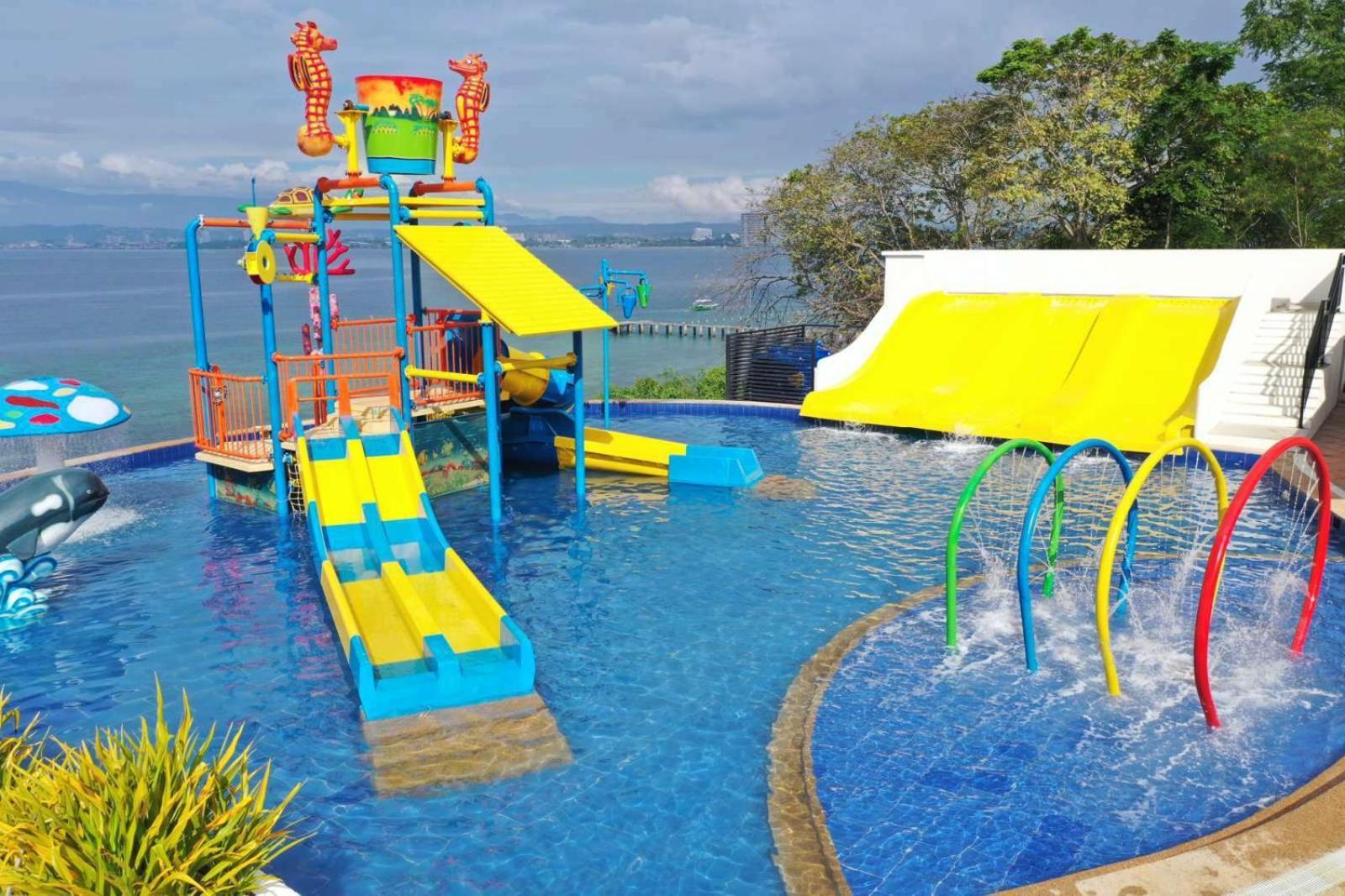 Crusoe Cabins Costa Azalea Samal Exterior photo